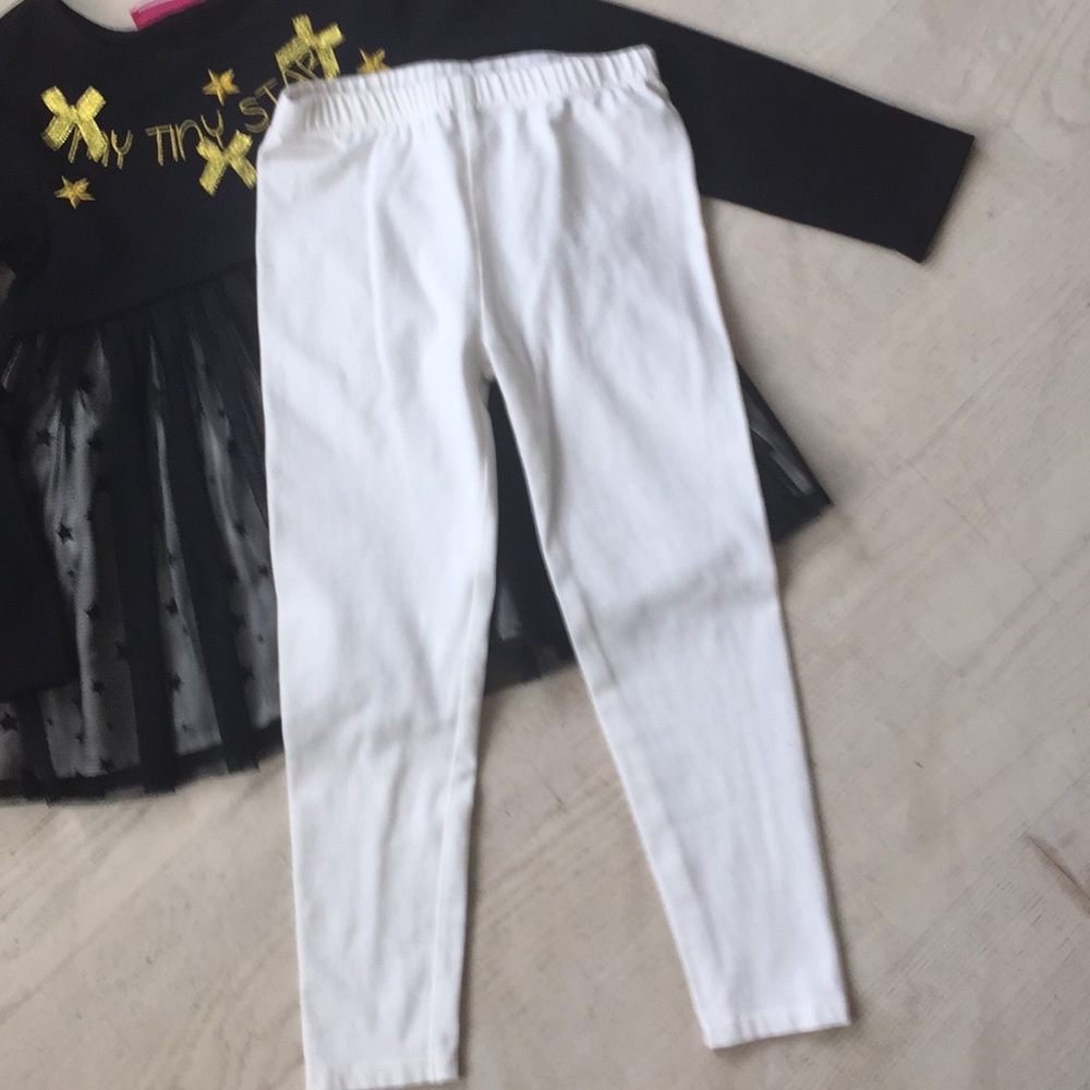 Girl’s outfit - Picture 3 of 3